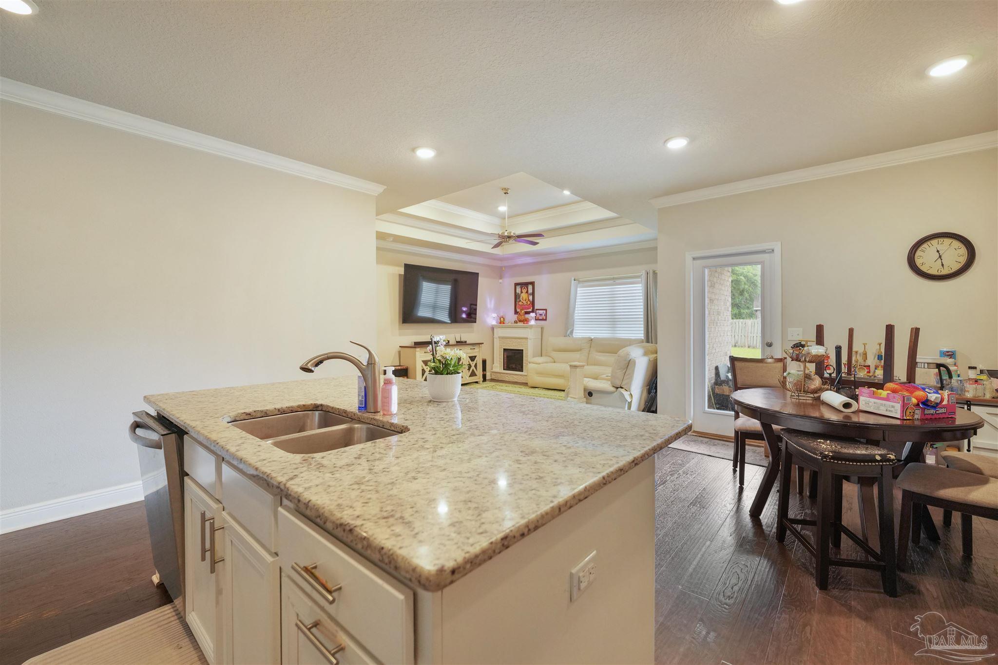 7980 Huntington Creek Ln
