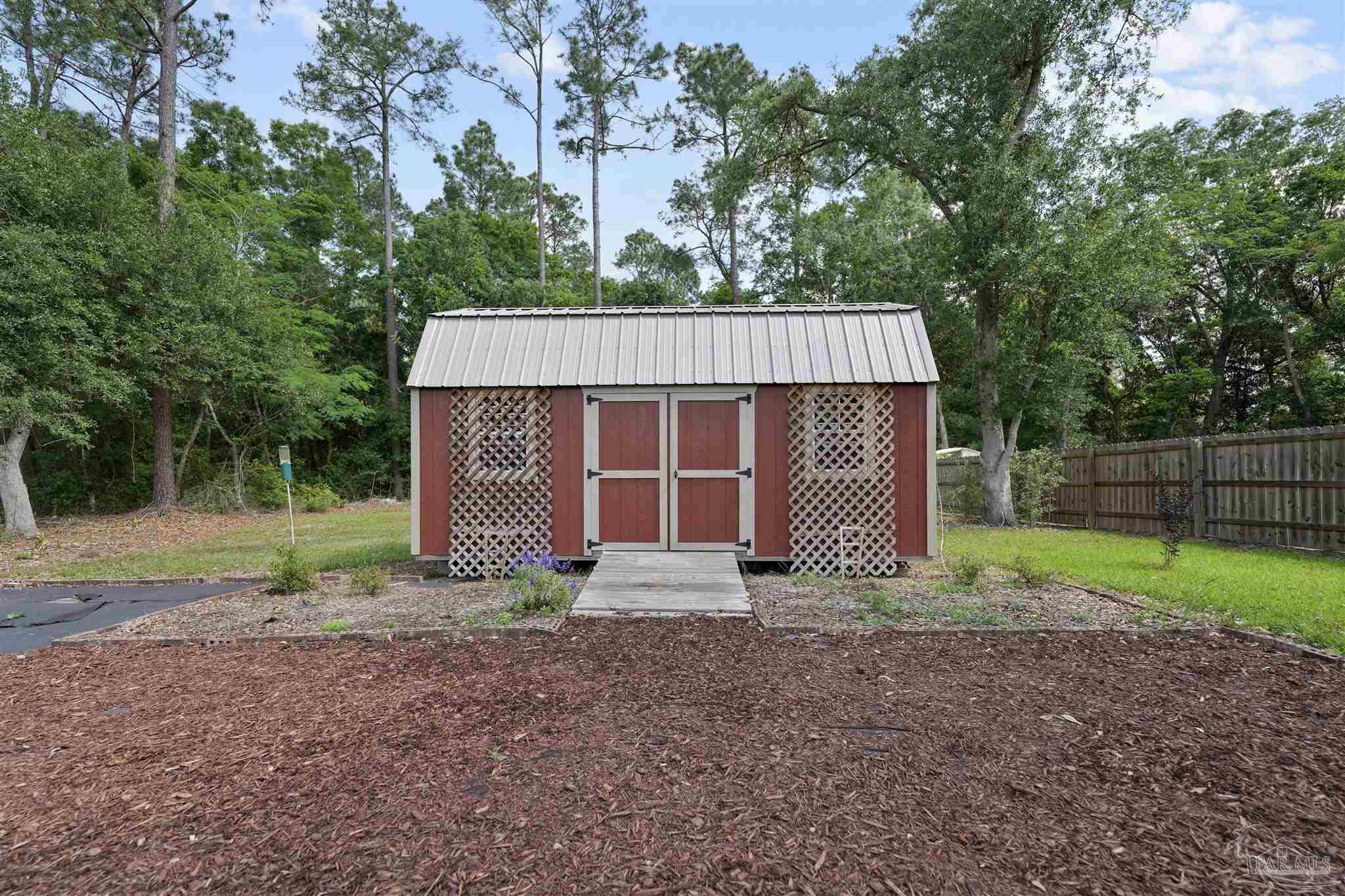 4986 Guernsey Rd
