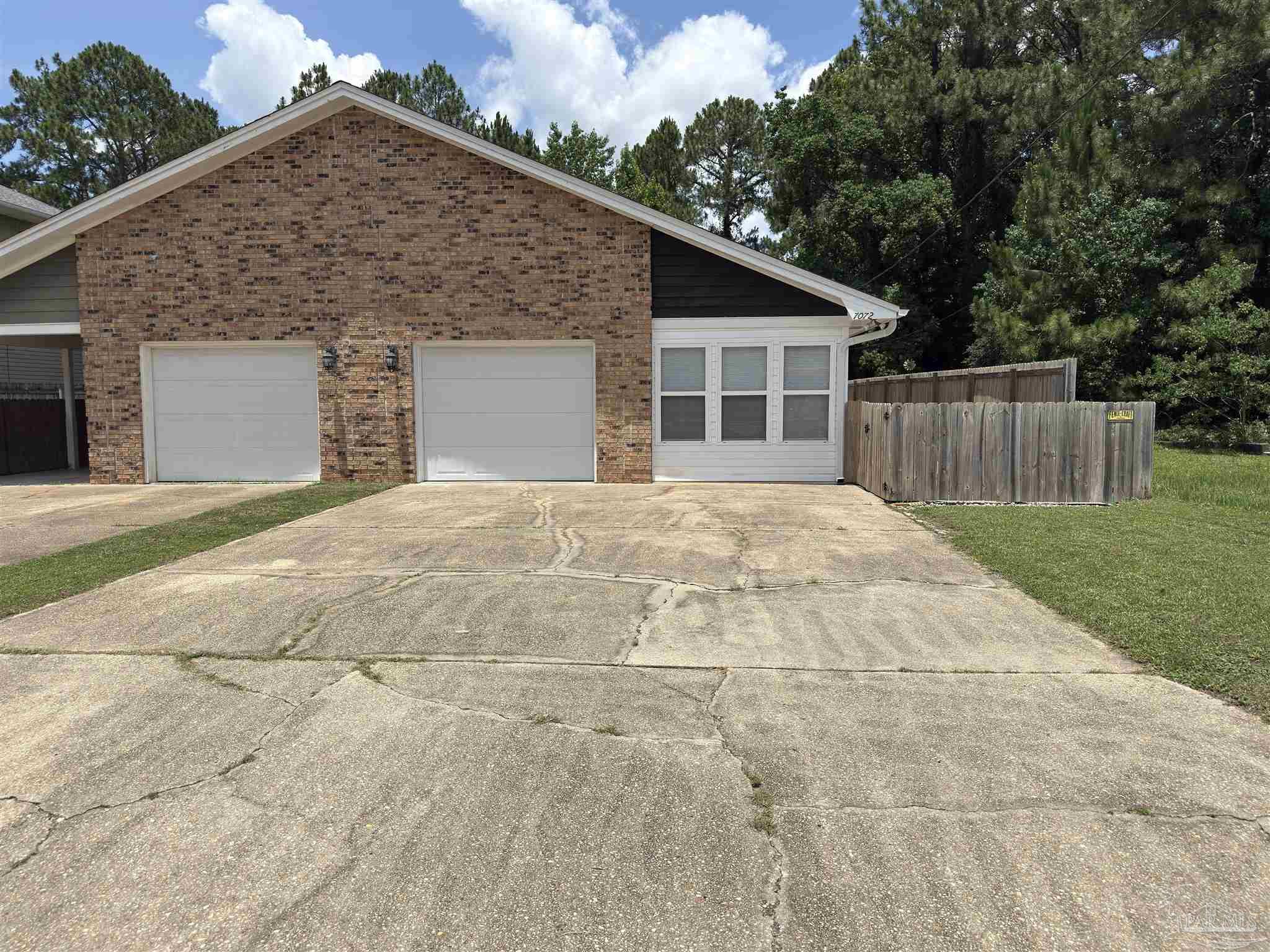 7072 Lake Joanne Dr