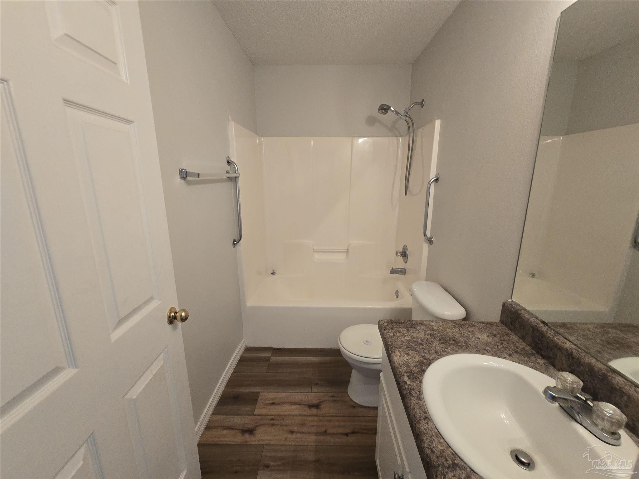 3208 Nikki Ct