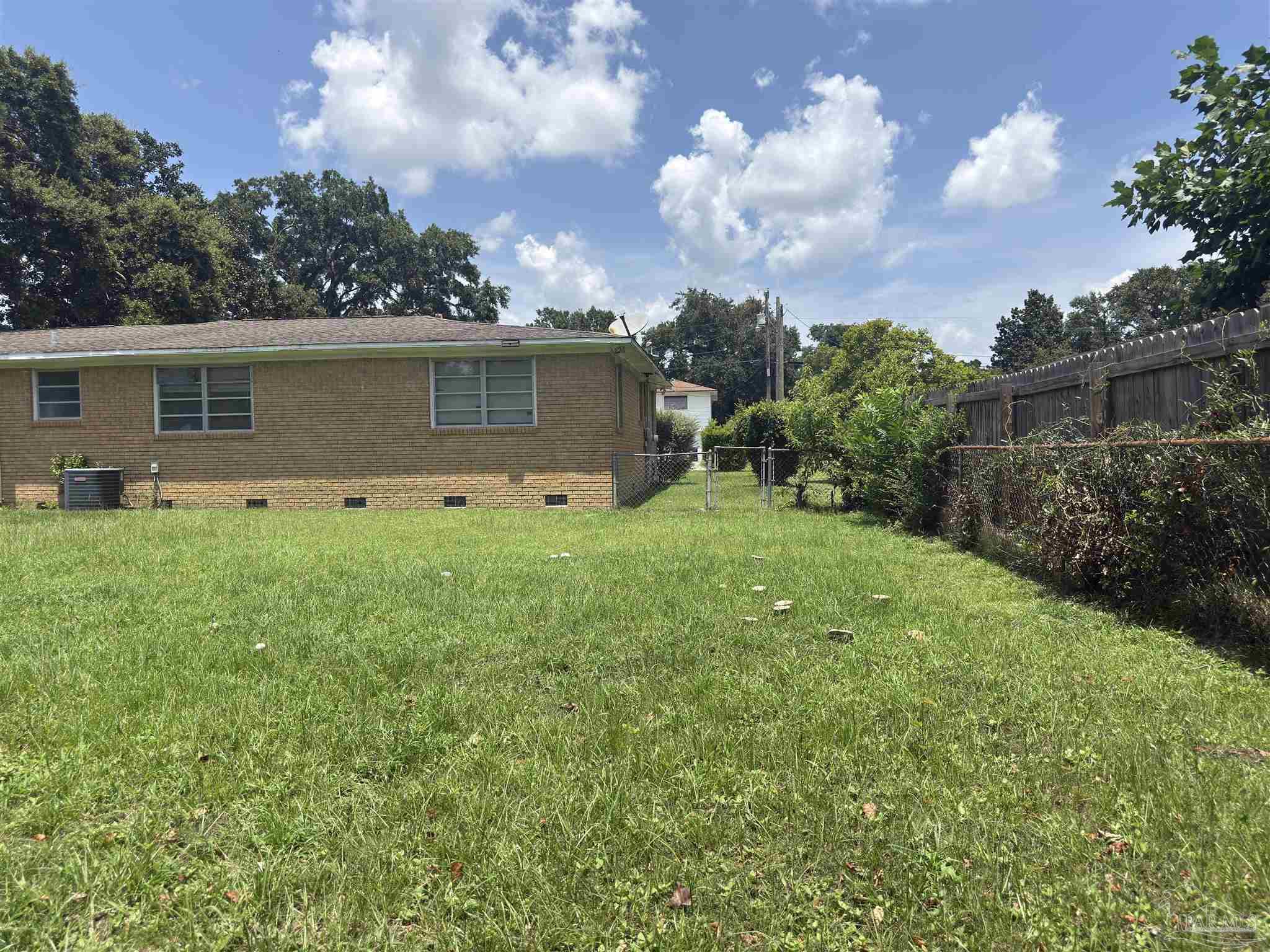 1701 Bakalane Ave