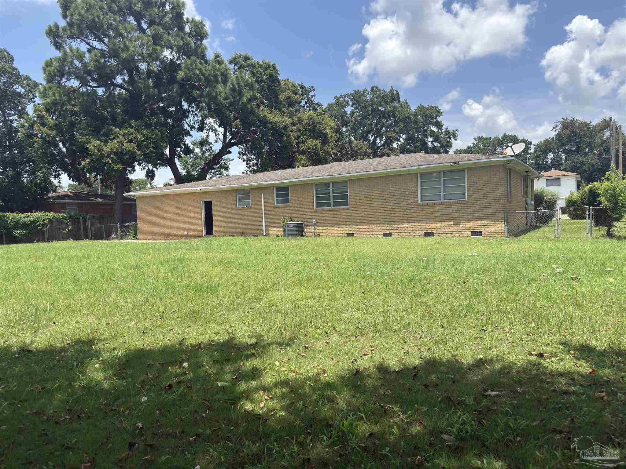 1701 Bakalane Ave