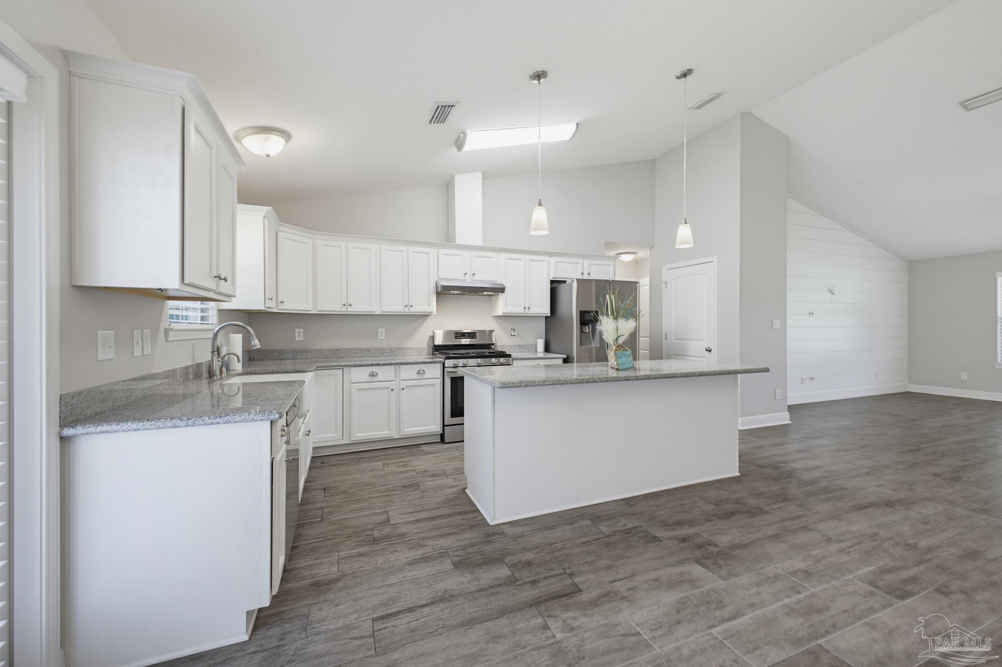 3220 Cornell Ave