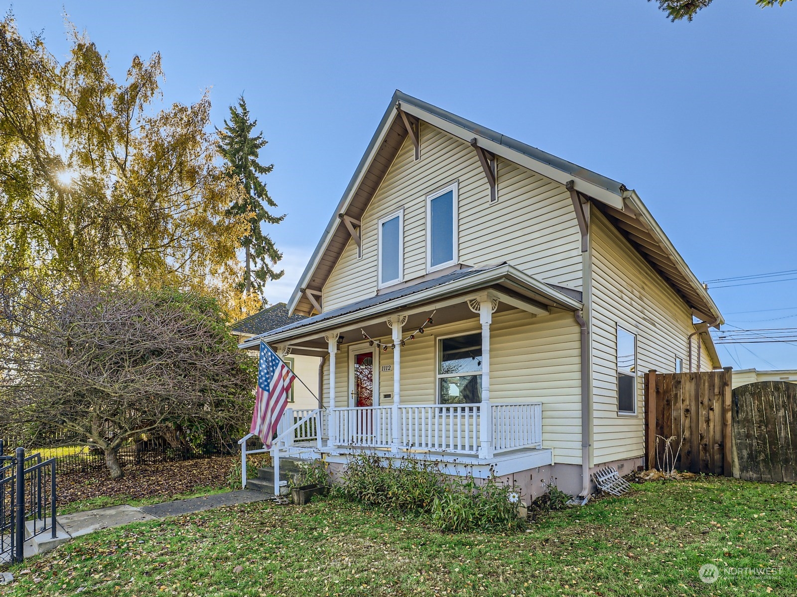 1112 E Marine View Drive