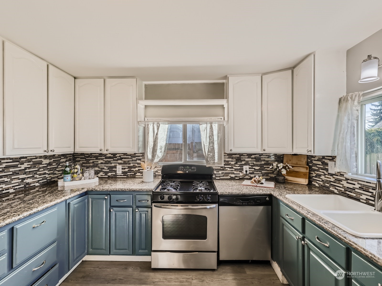 1112 E Marine View Drive