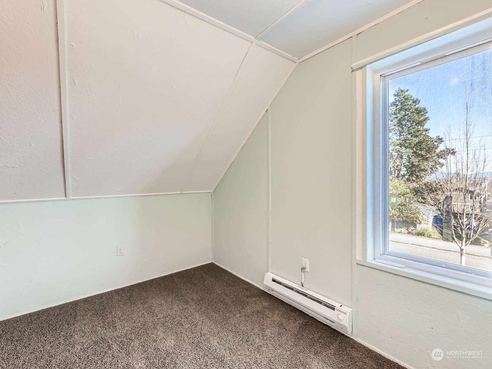 1112 E Marine View Drive