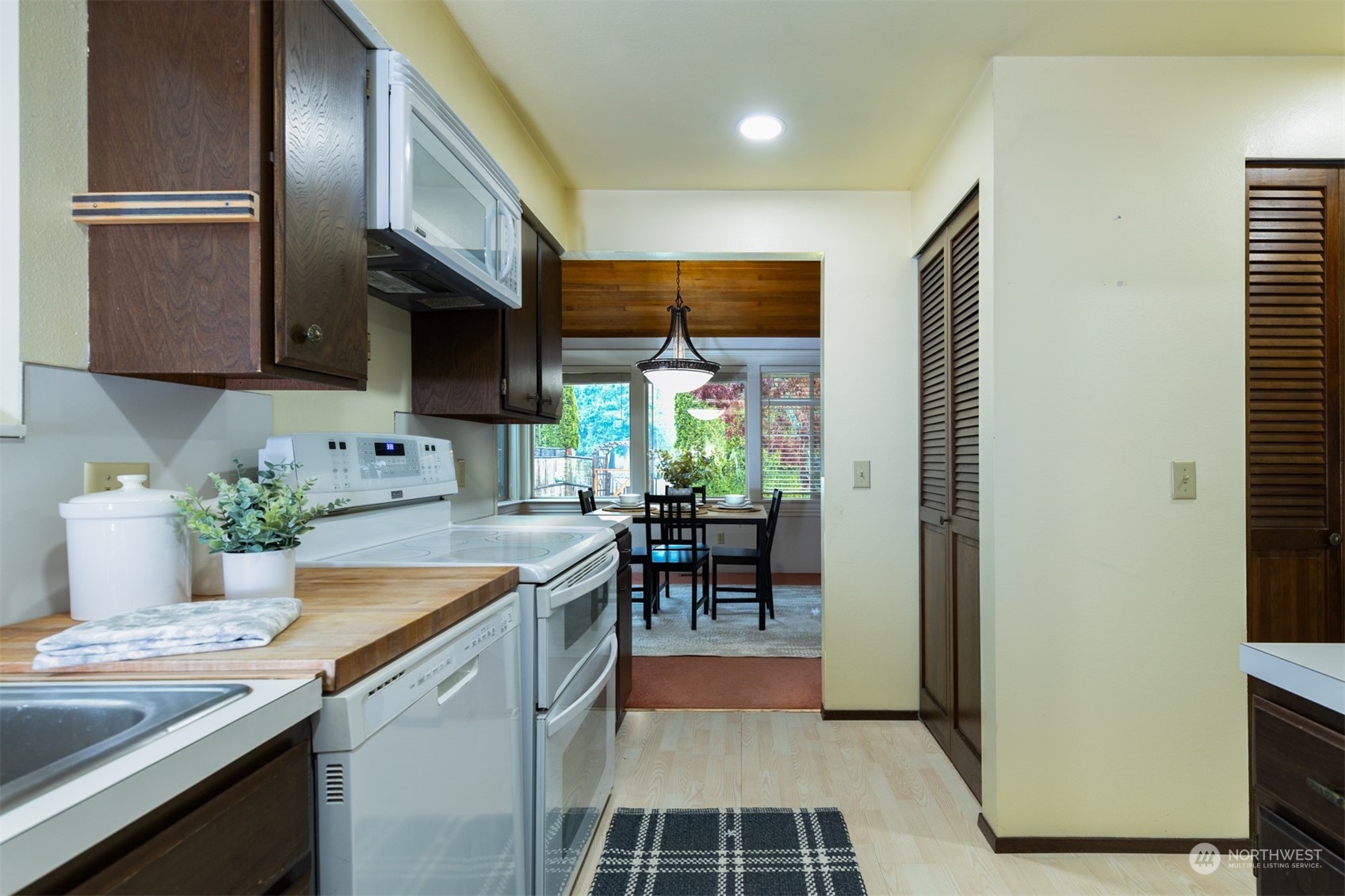 189 Sunset Place