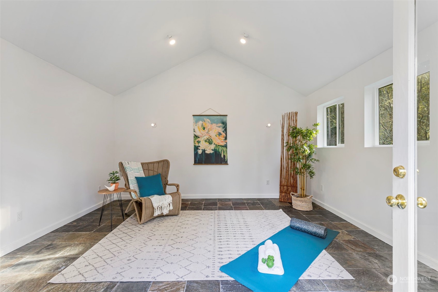 645 Washington Lane