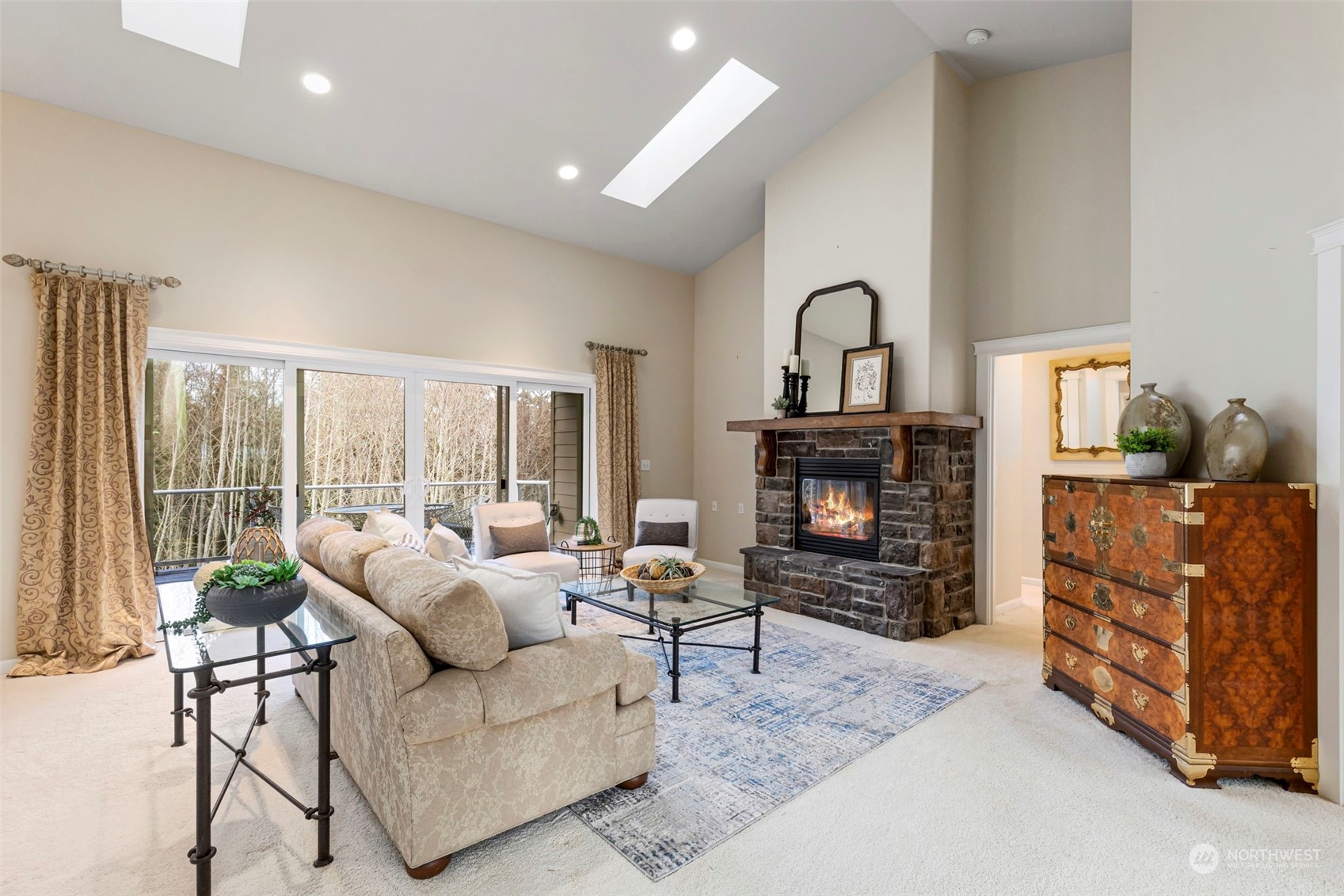 60 Fernridge Lane