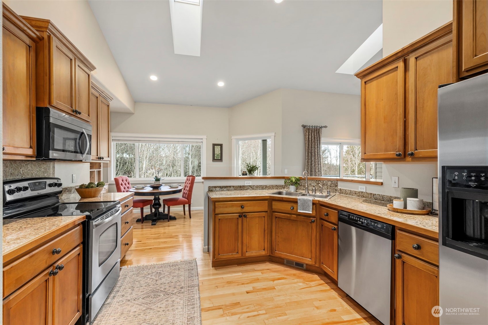 60 Fernridge Lane