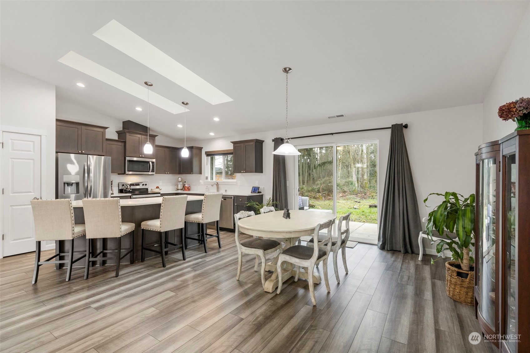 162 E Island View Avenue