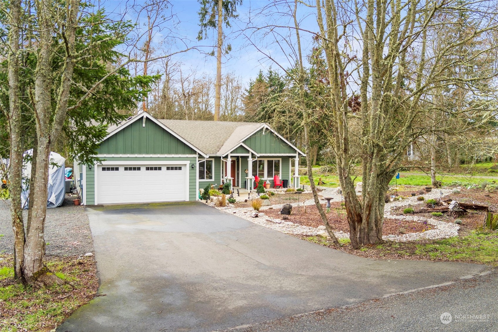 162 E Island View Avenue