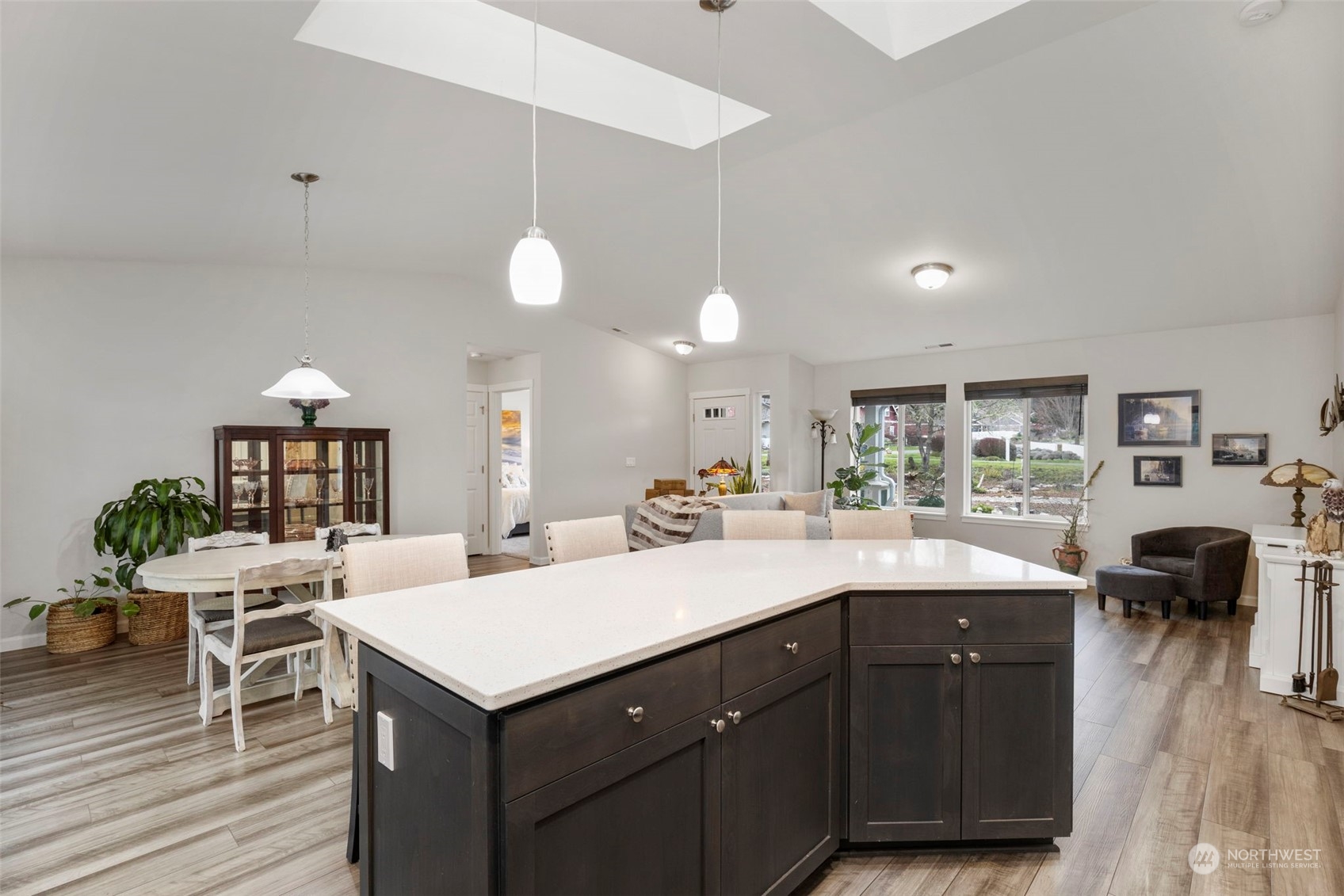 162 E Island View Avenue