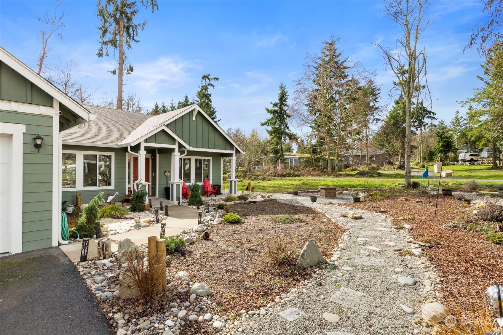 162 E Island View Avenue
