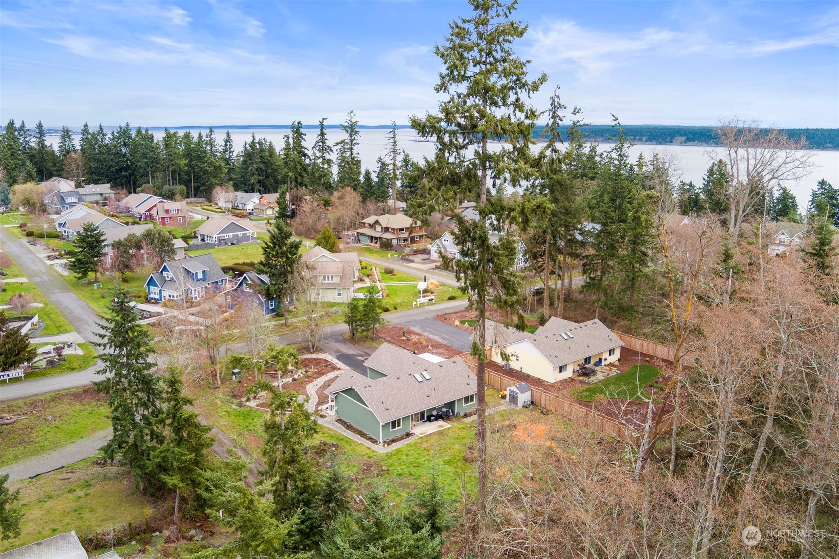 162 E Island View Avenue