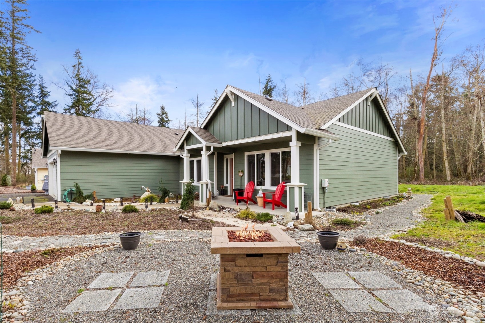 162 E Island View Avenue