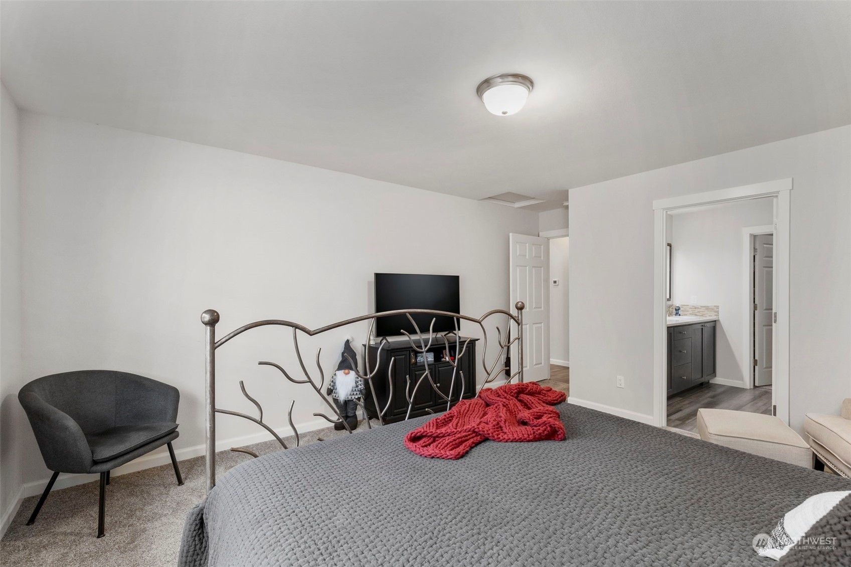 162 E Island View Avenue