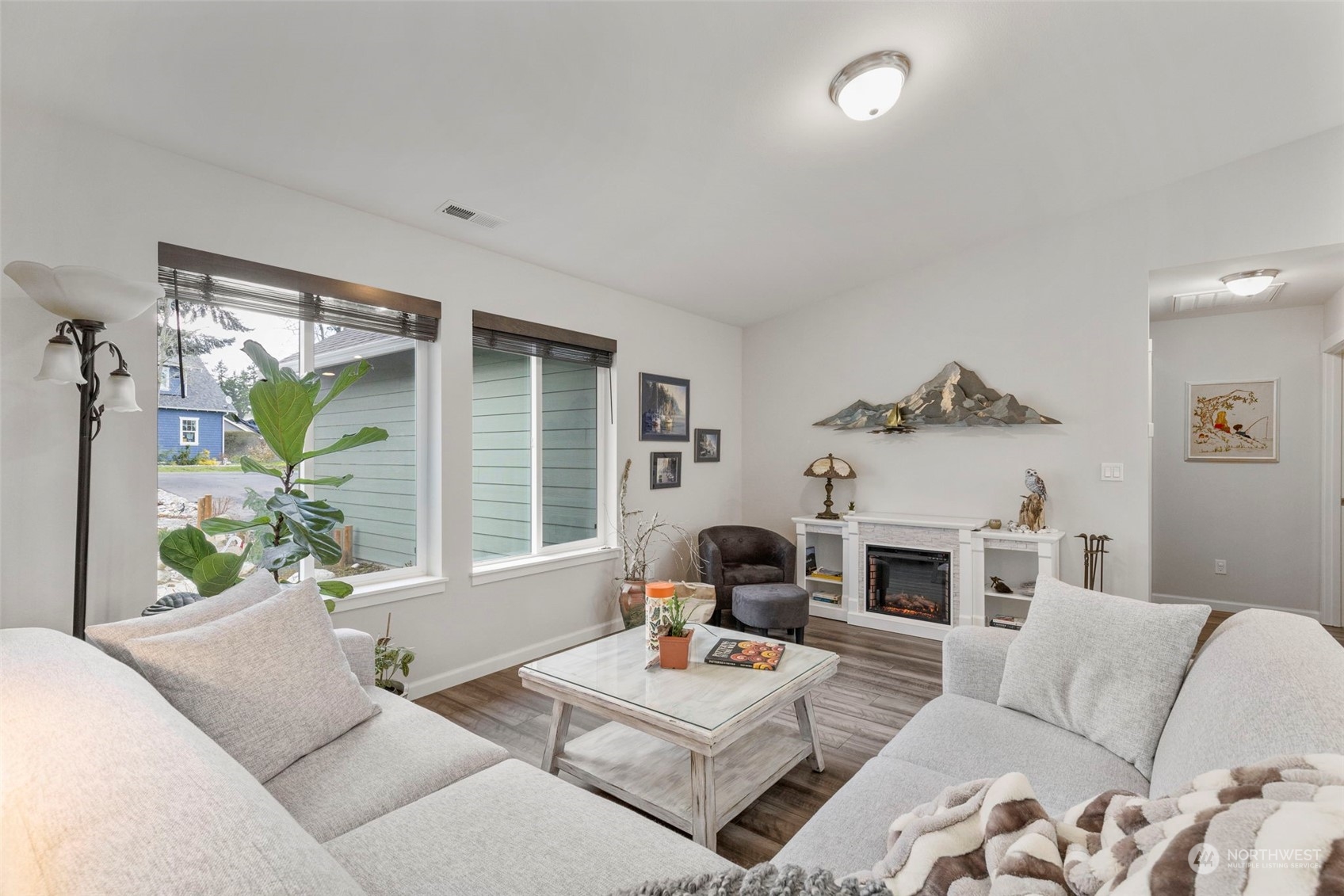 162 E Island View Avenue