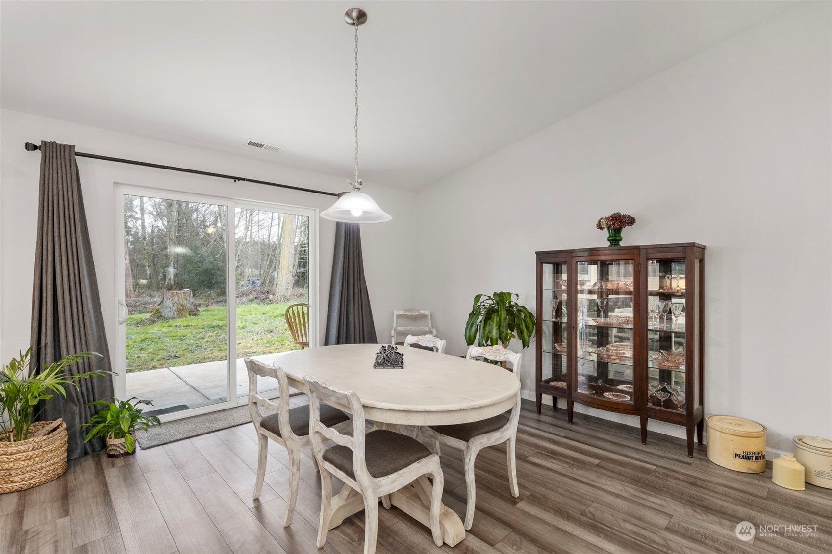 162 E Island View Avenue