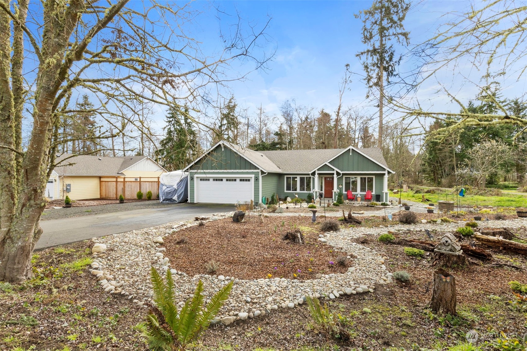 162 E Island View Avenue