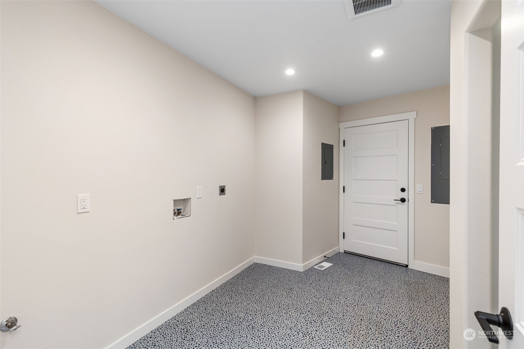 753 River Road