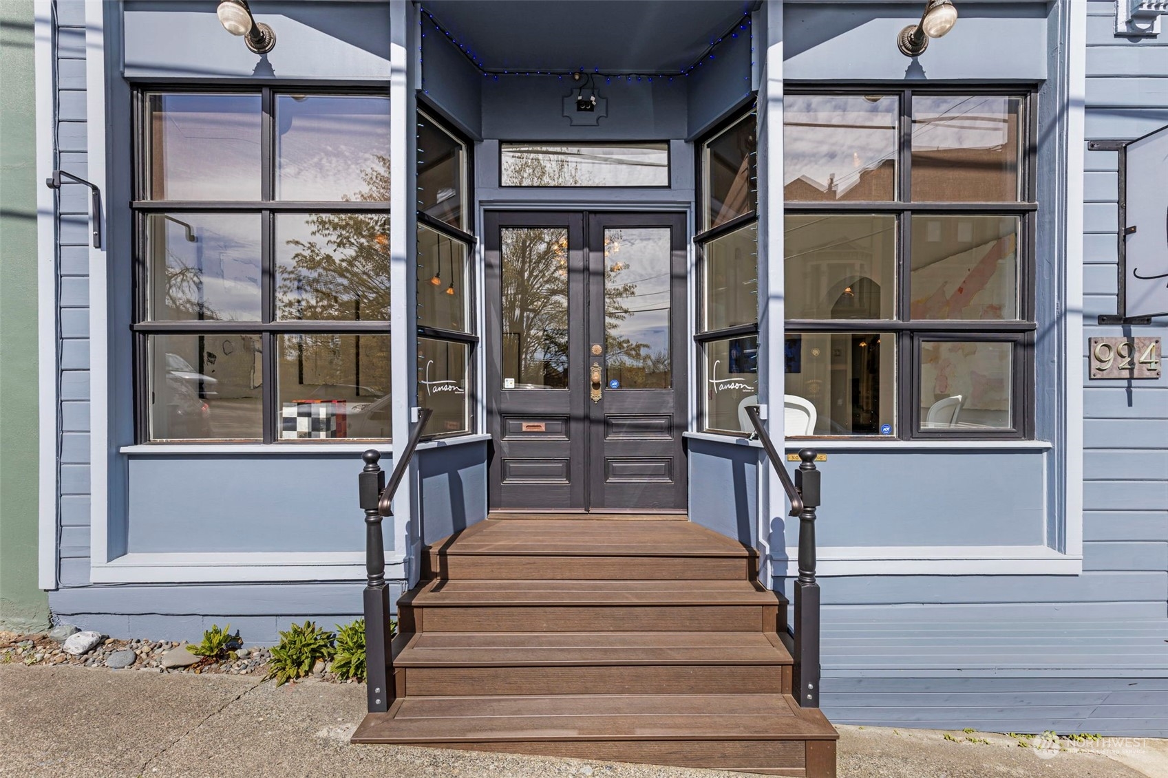 922 Washington Street Unit: 3