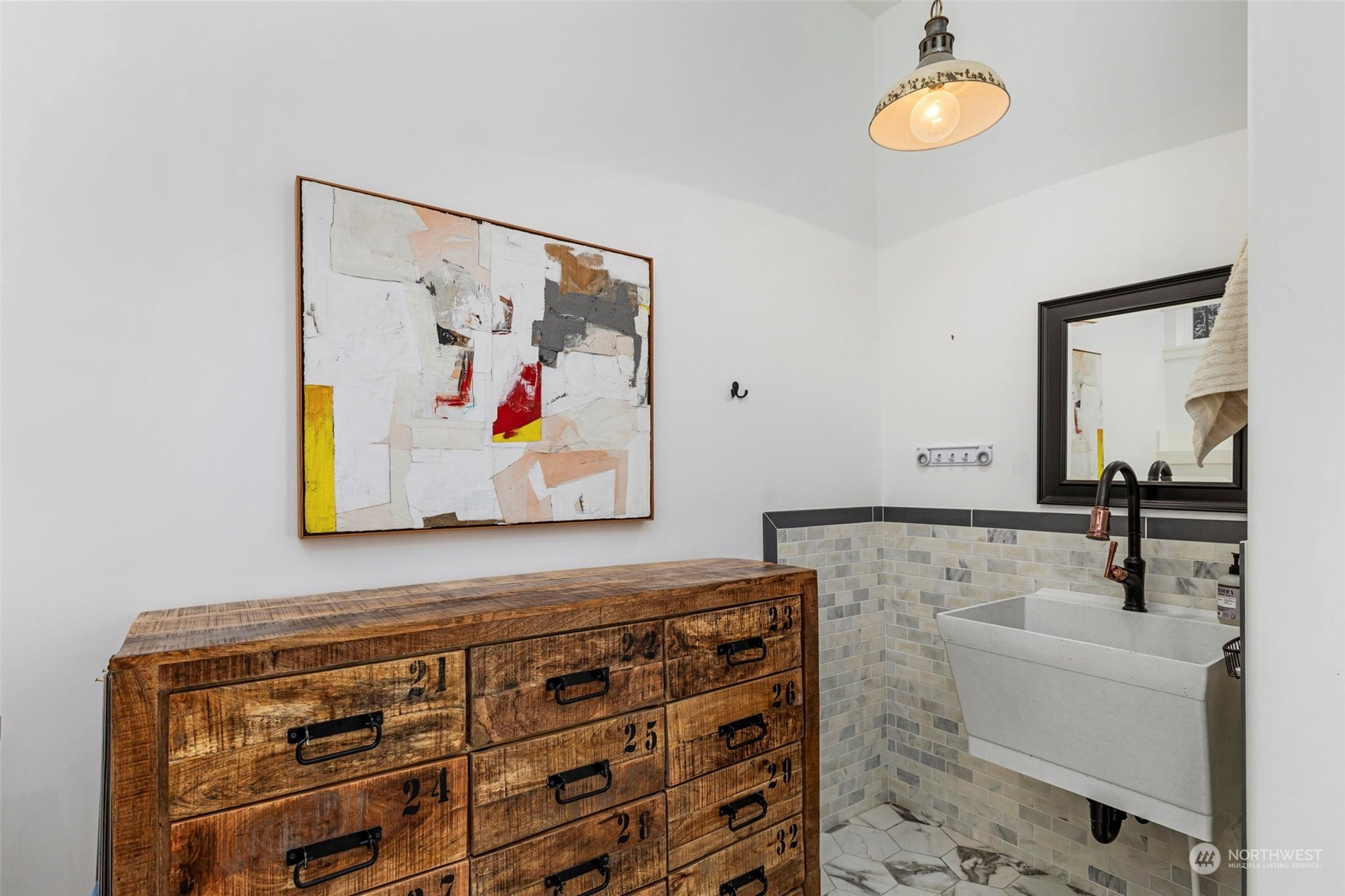 922 Washington Street Unit: 3