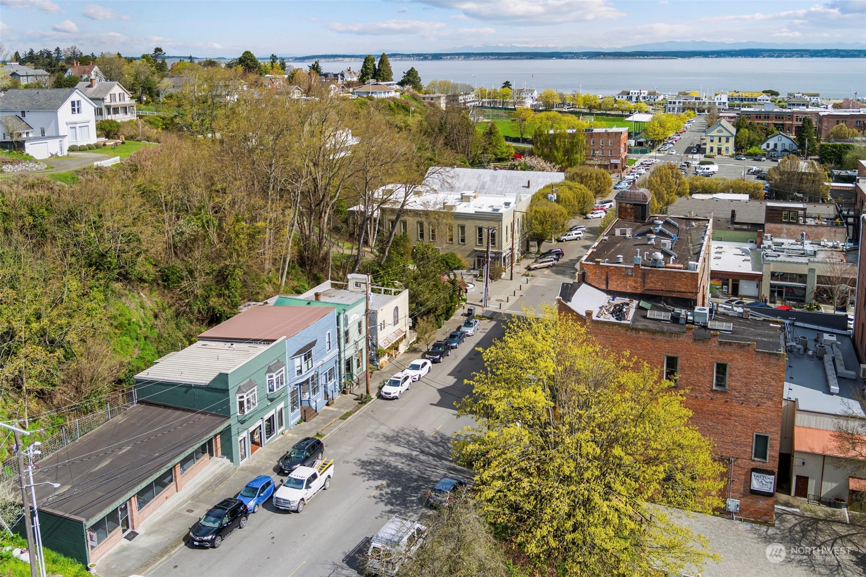 922 Washington Street Unit: 3
