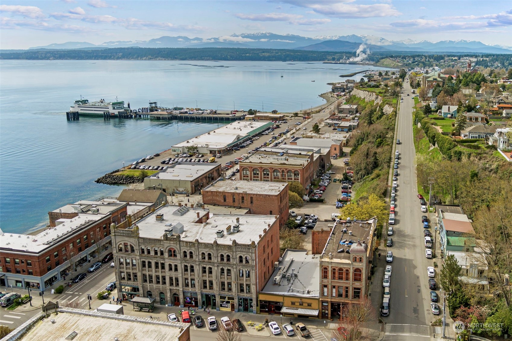 922 Washington Street Unit: 3