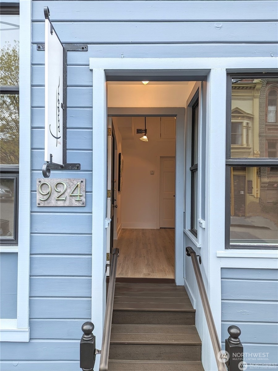 922 Washington Street Unit: 3