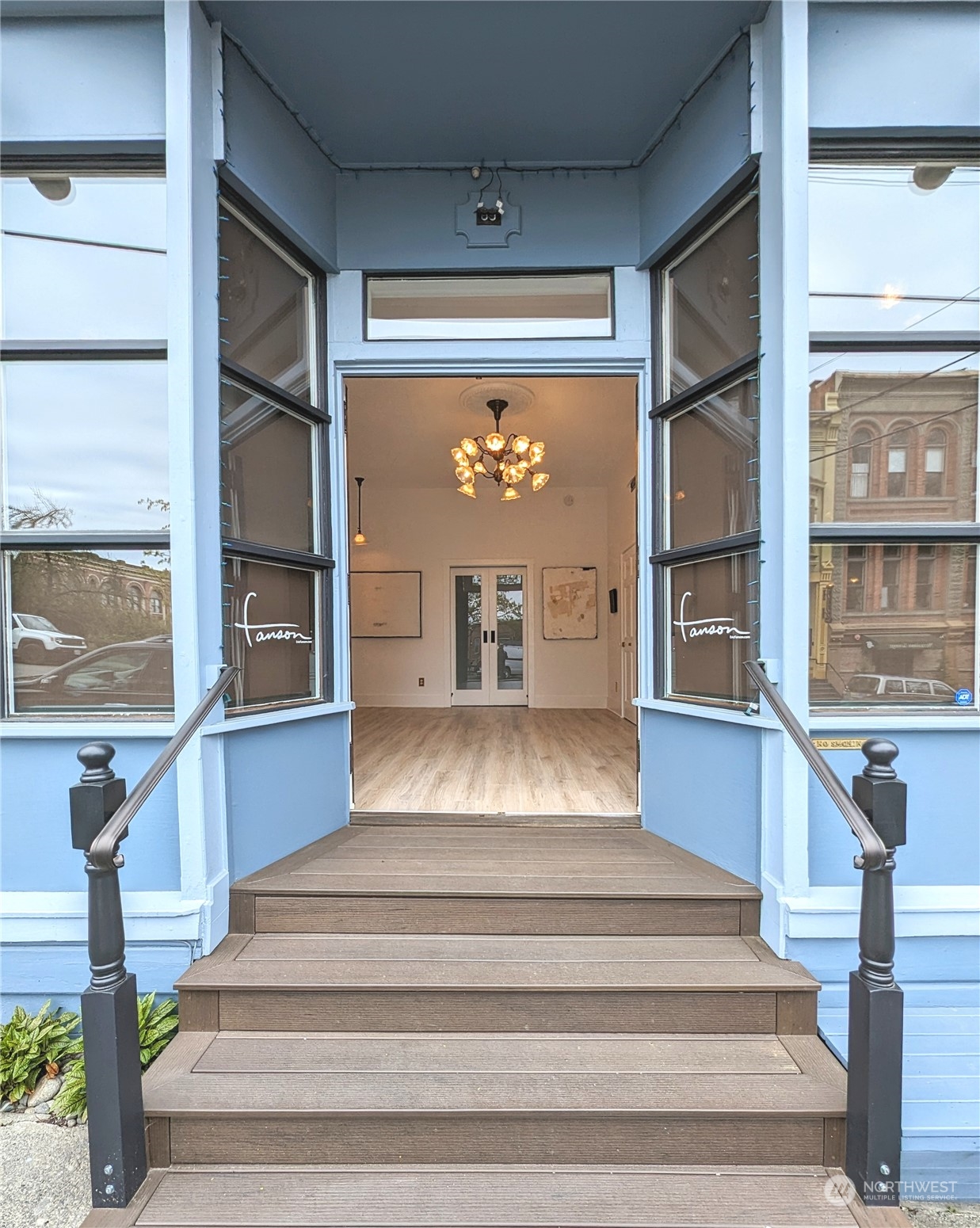 922 Washington Street Unit: 3