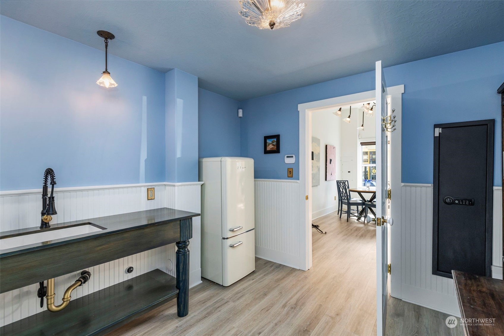 922 Washington Street Unit: 3