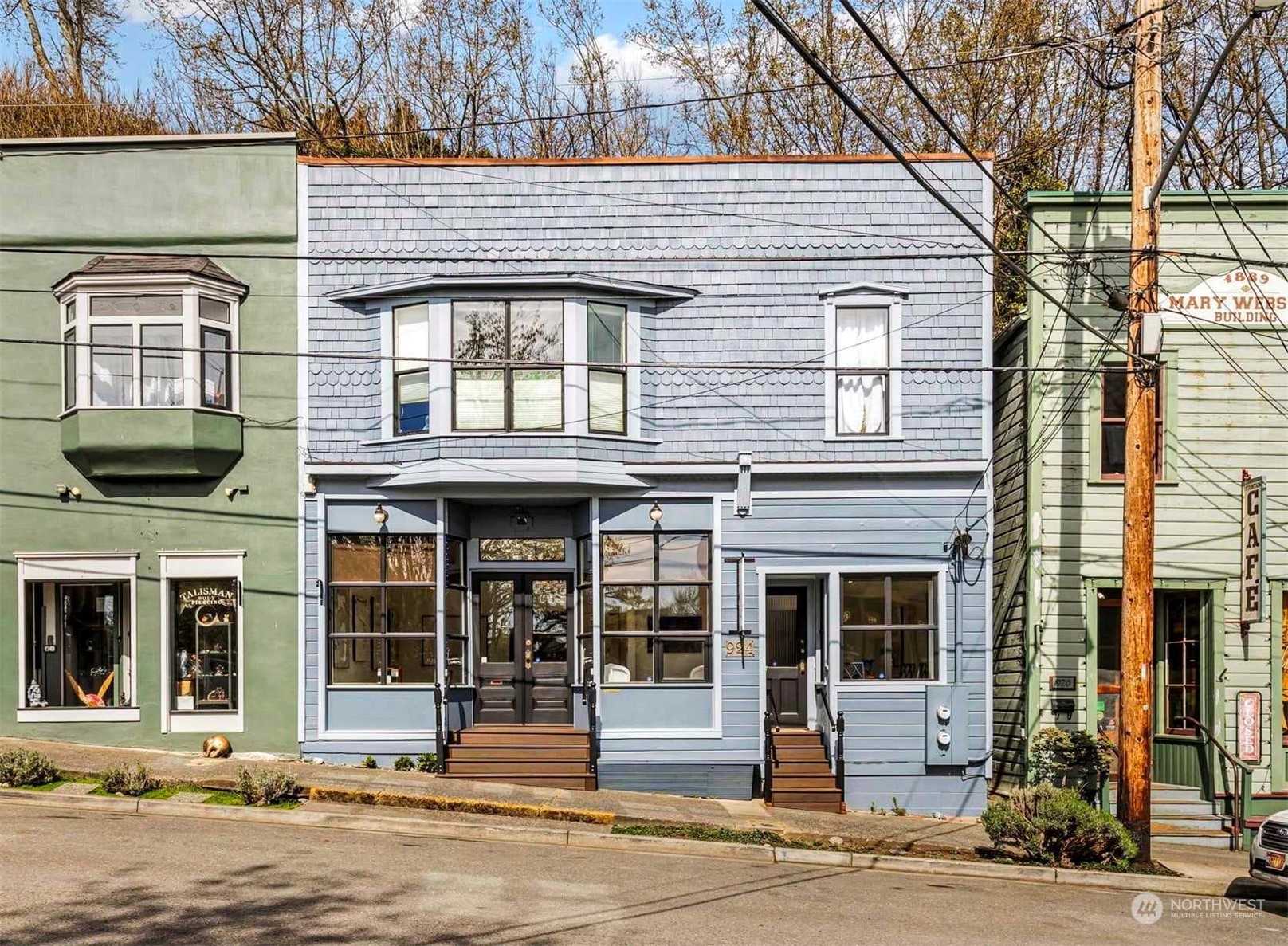 922 Washington Street Unit: 3