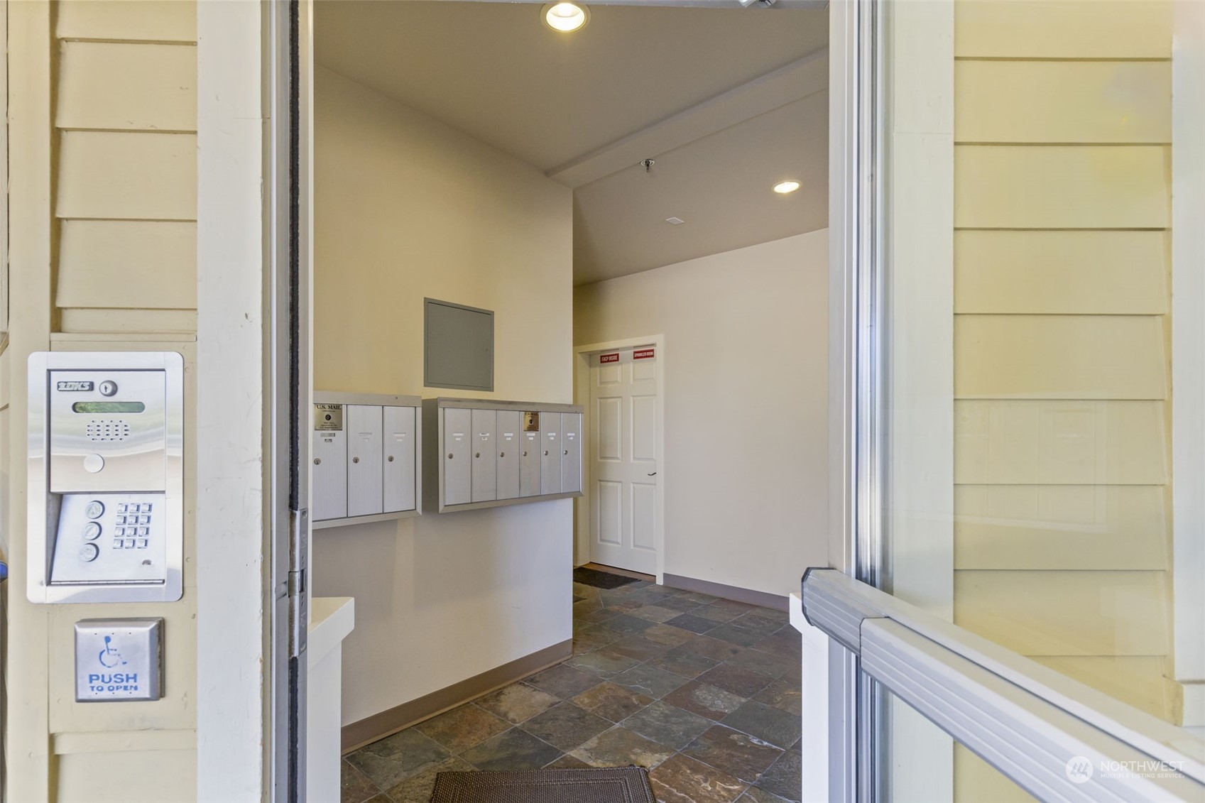 1215 Lawrence Street Unit: 302