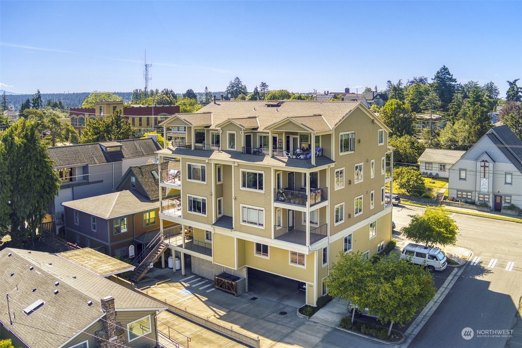 1215 Lawrence Street Unit: 302