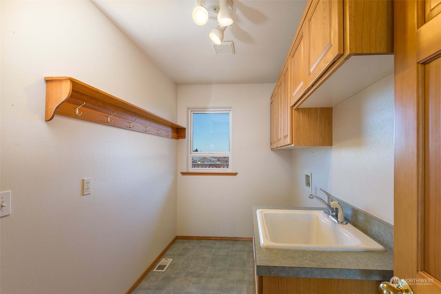 70 Sunset View Lane