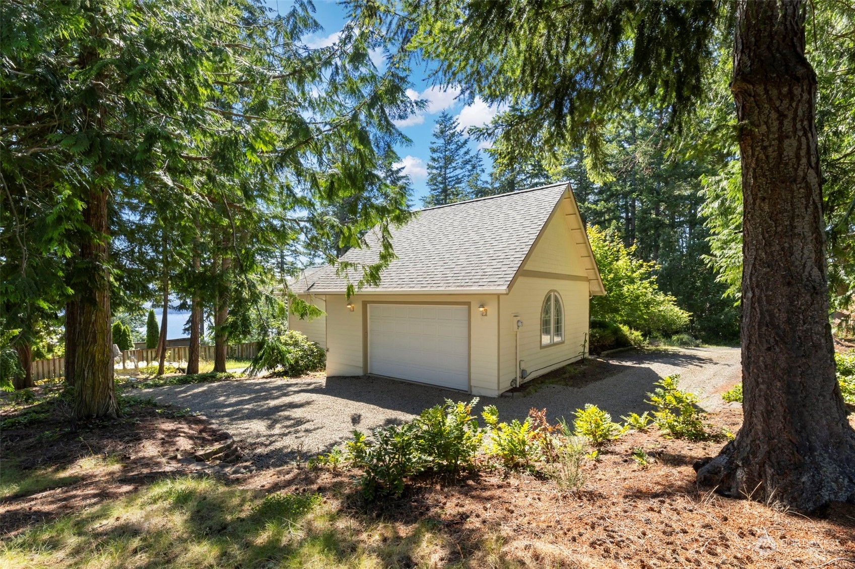 5352 Cape George Road