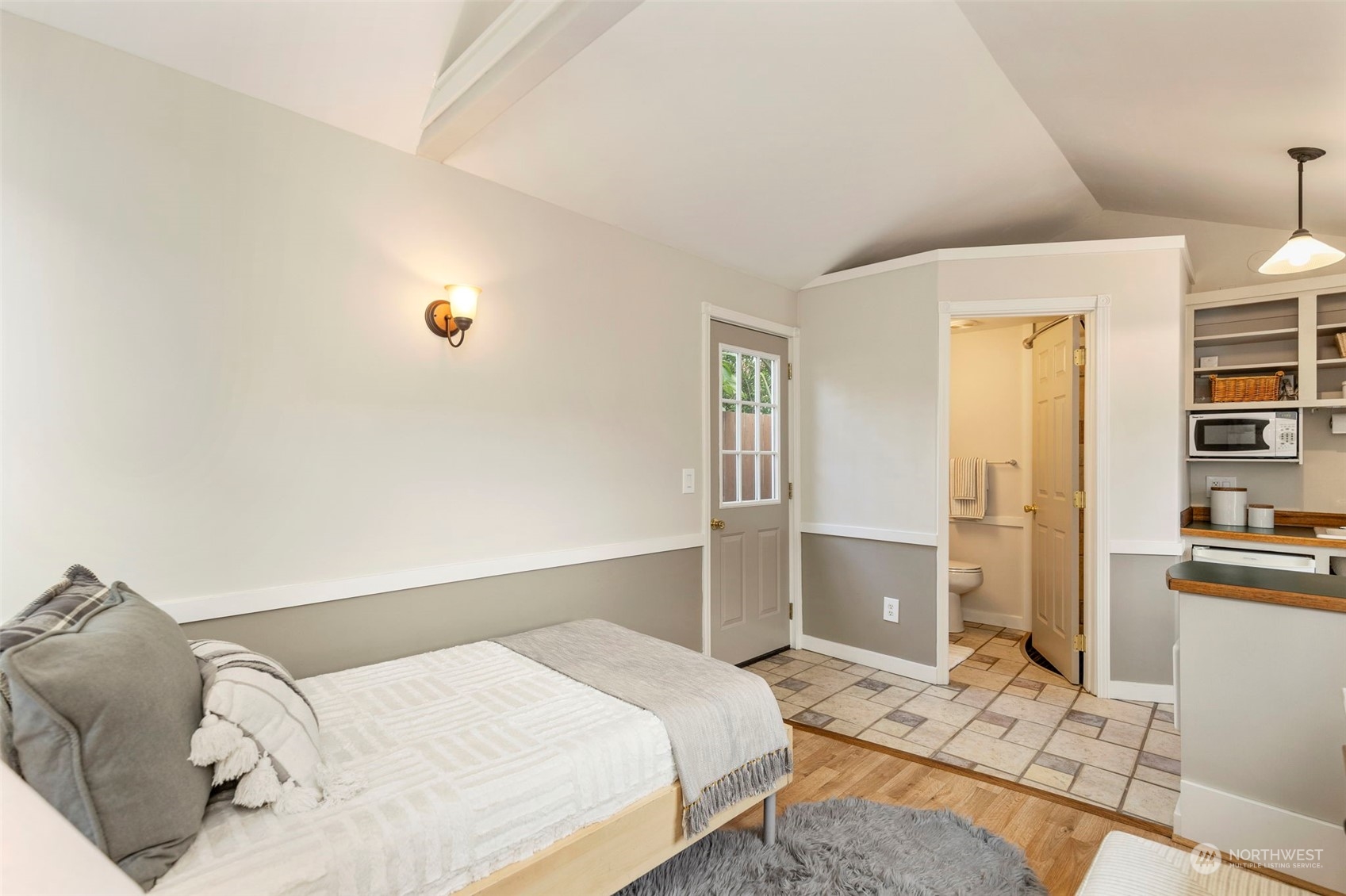 1332 7th Street