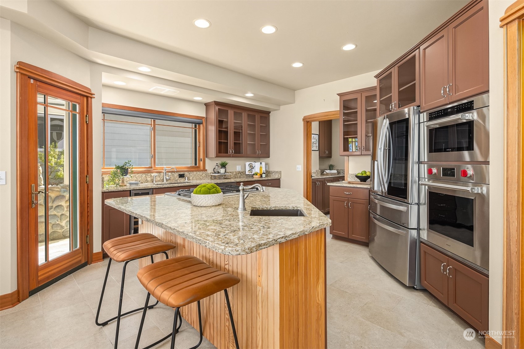 12084 NE Apple Tree Point Lane