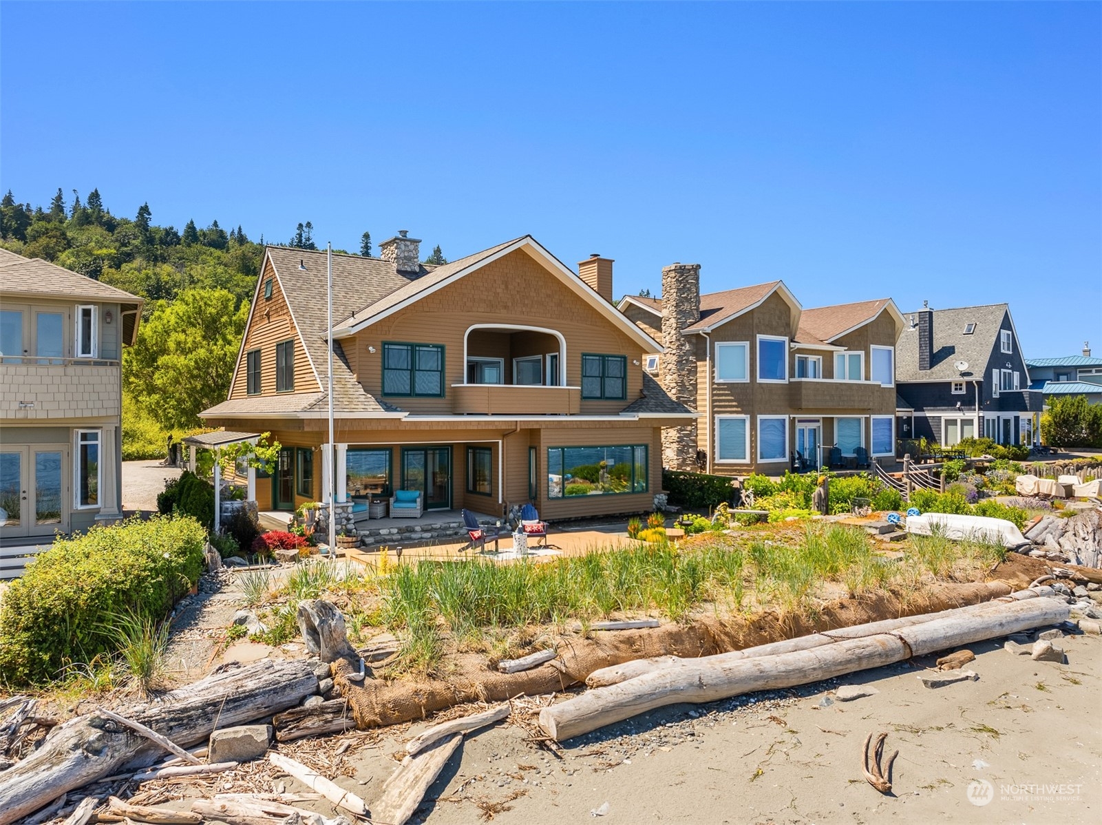12084 NE Apple Tree Point Lane