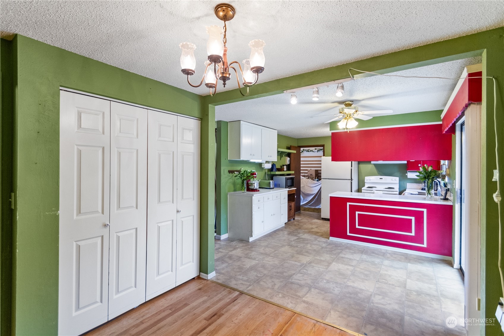 612 Redwood Street