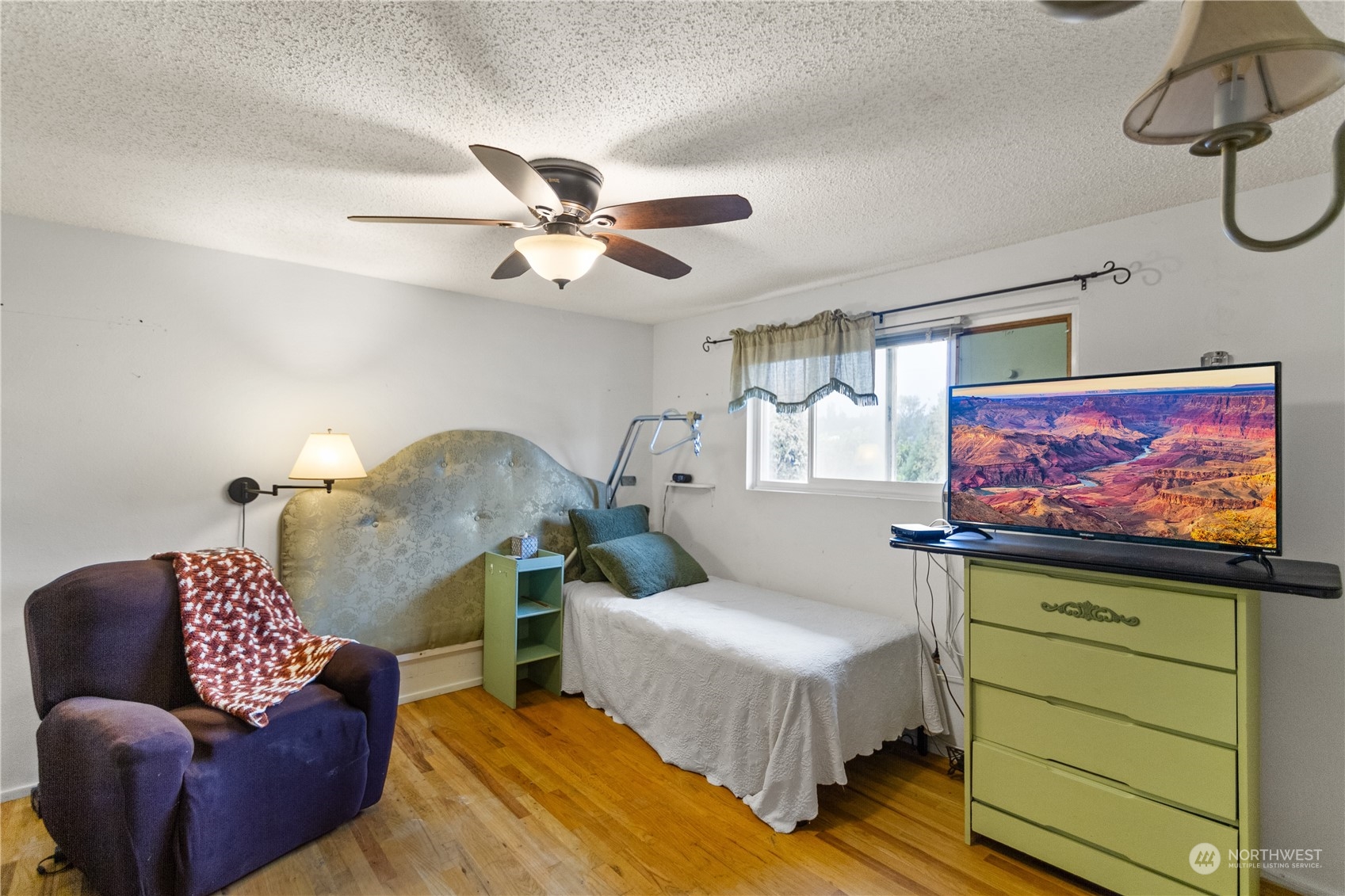 612 Redwood Street