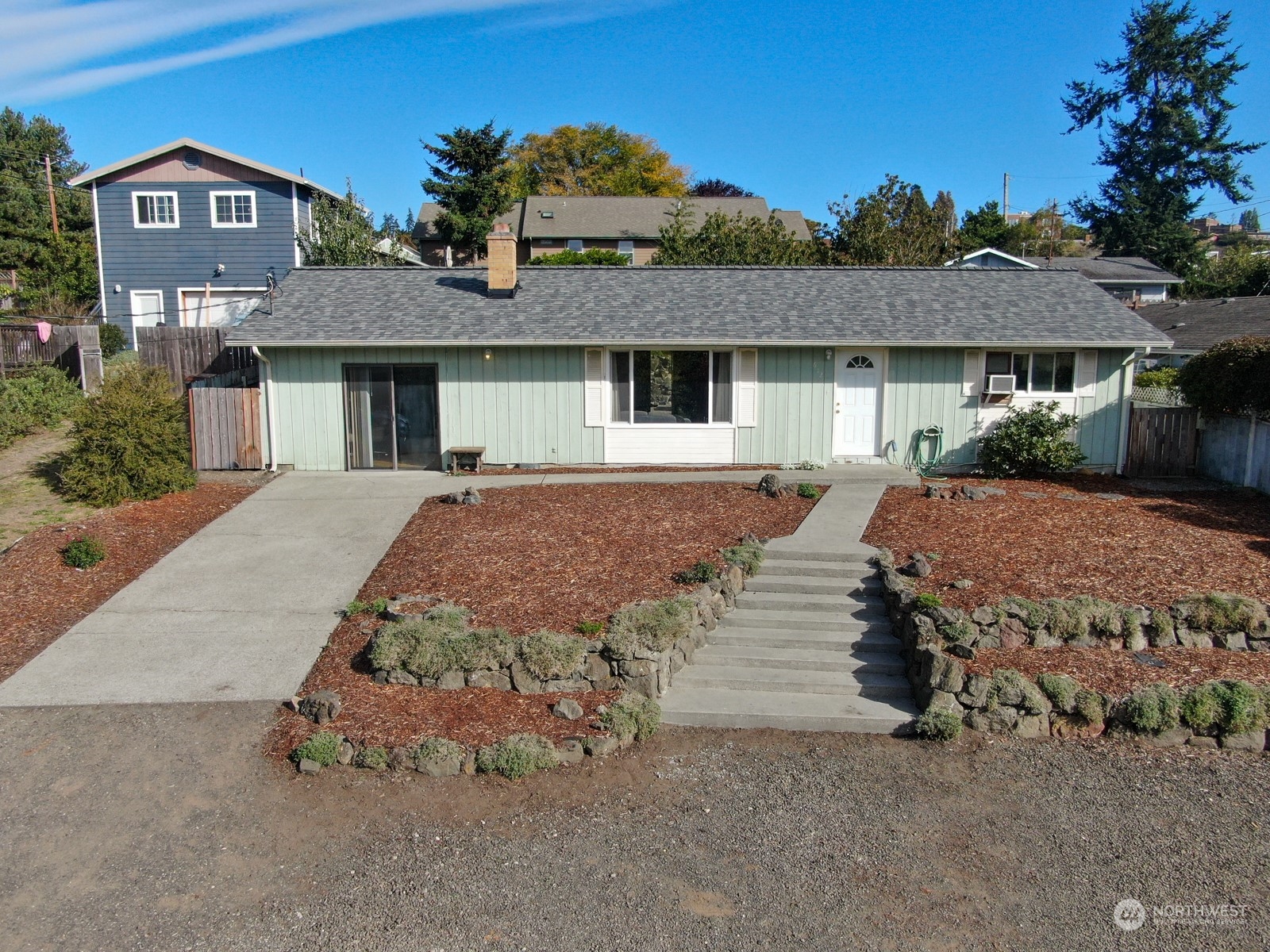 612 Redwood Street