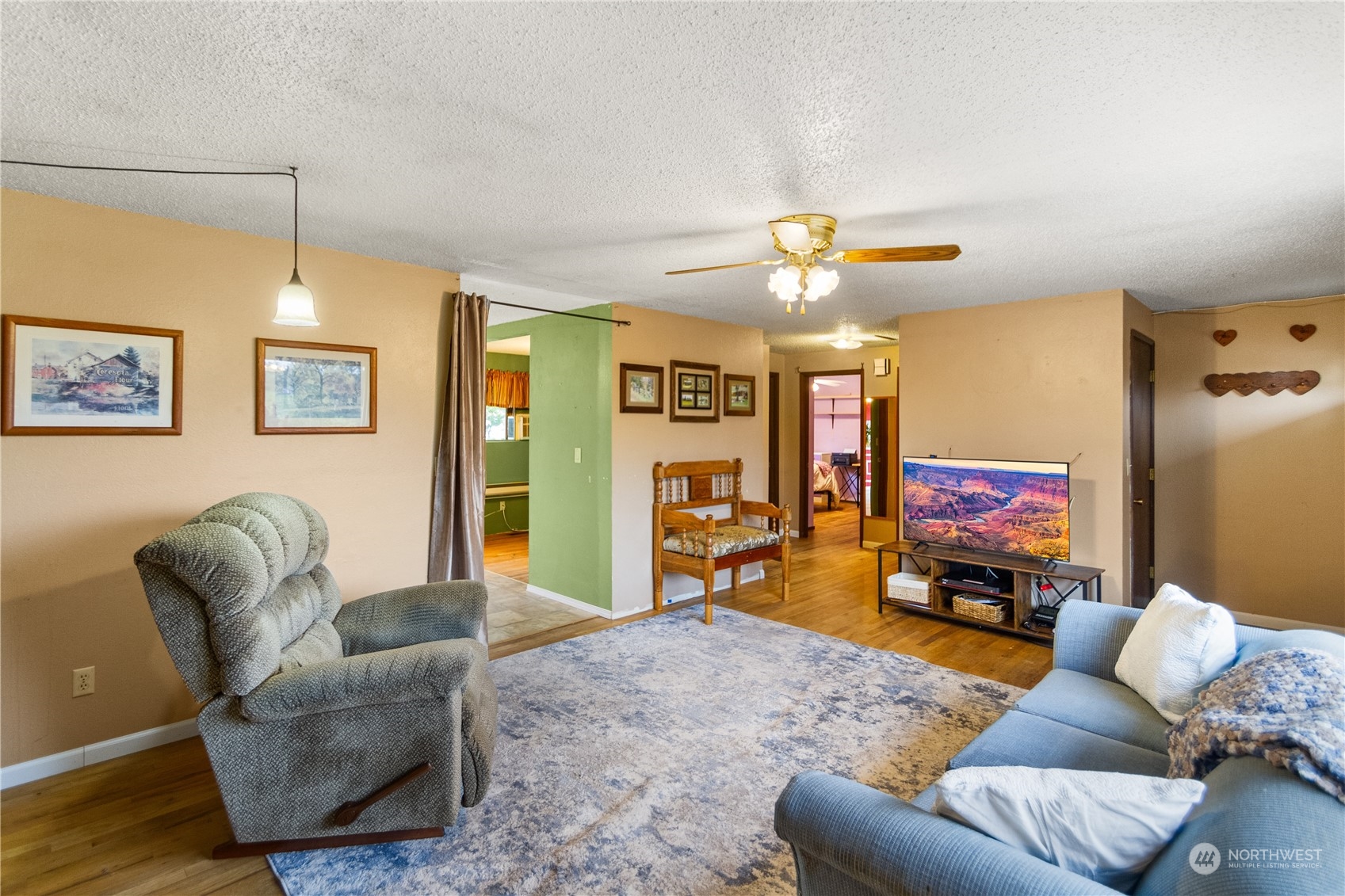 612 Redwood Street