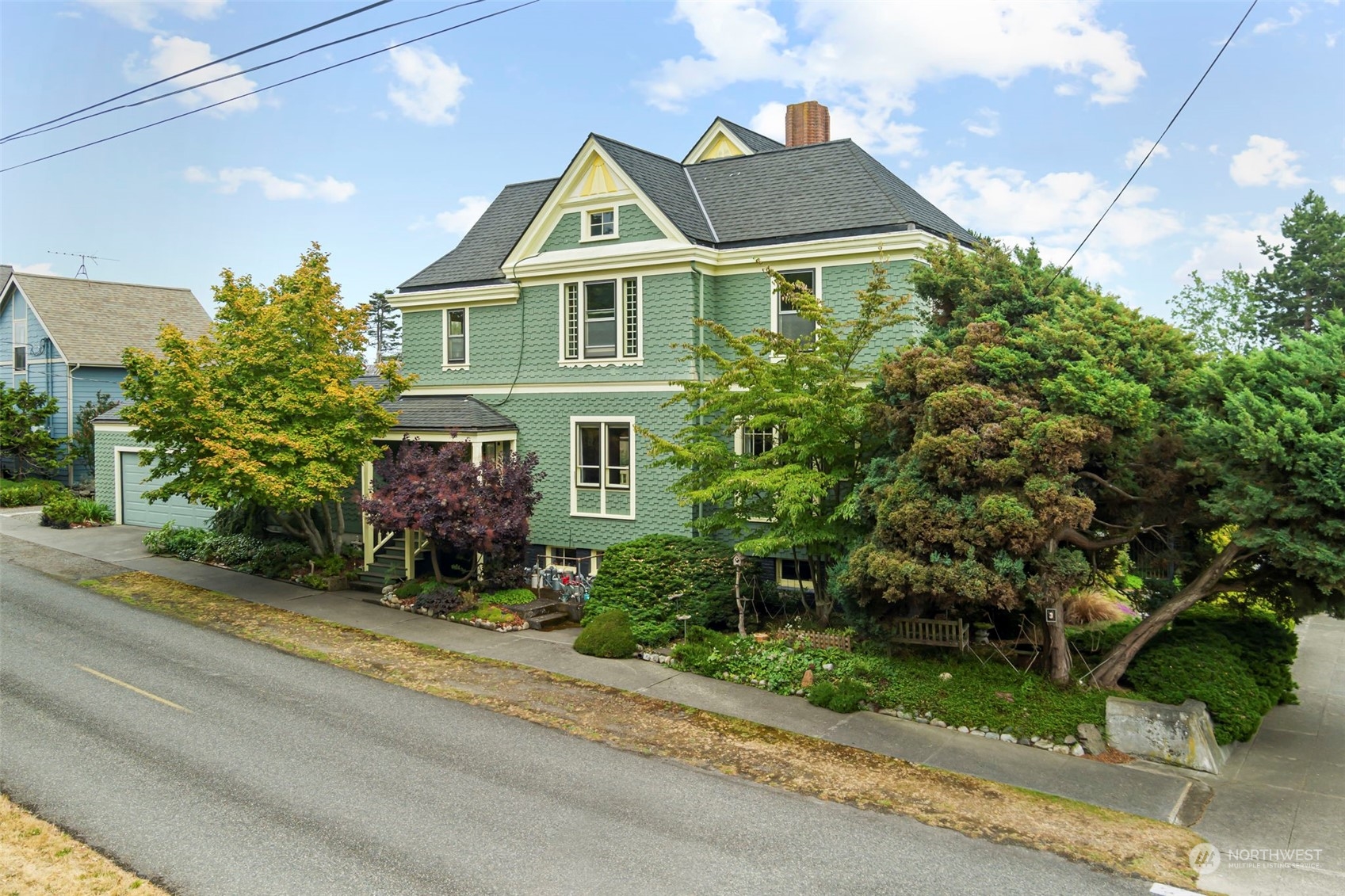 932 Pierce Street