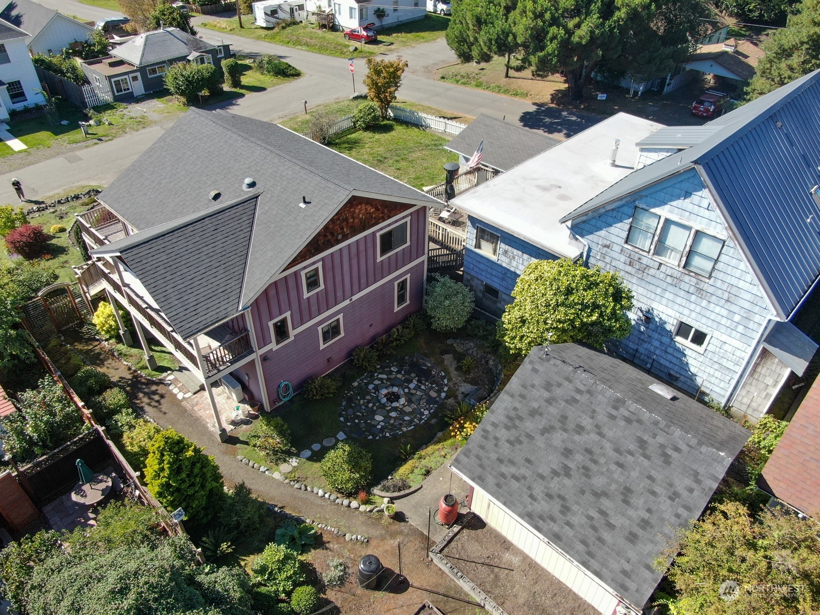 930 Calhoun Street