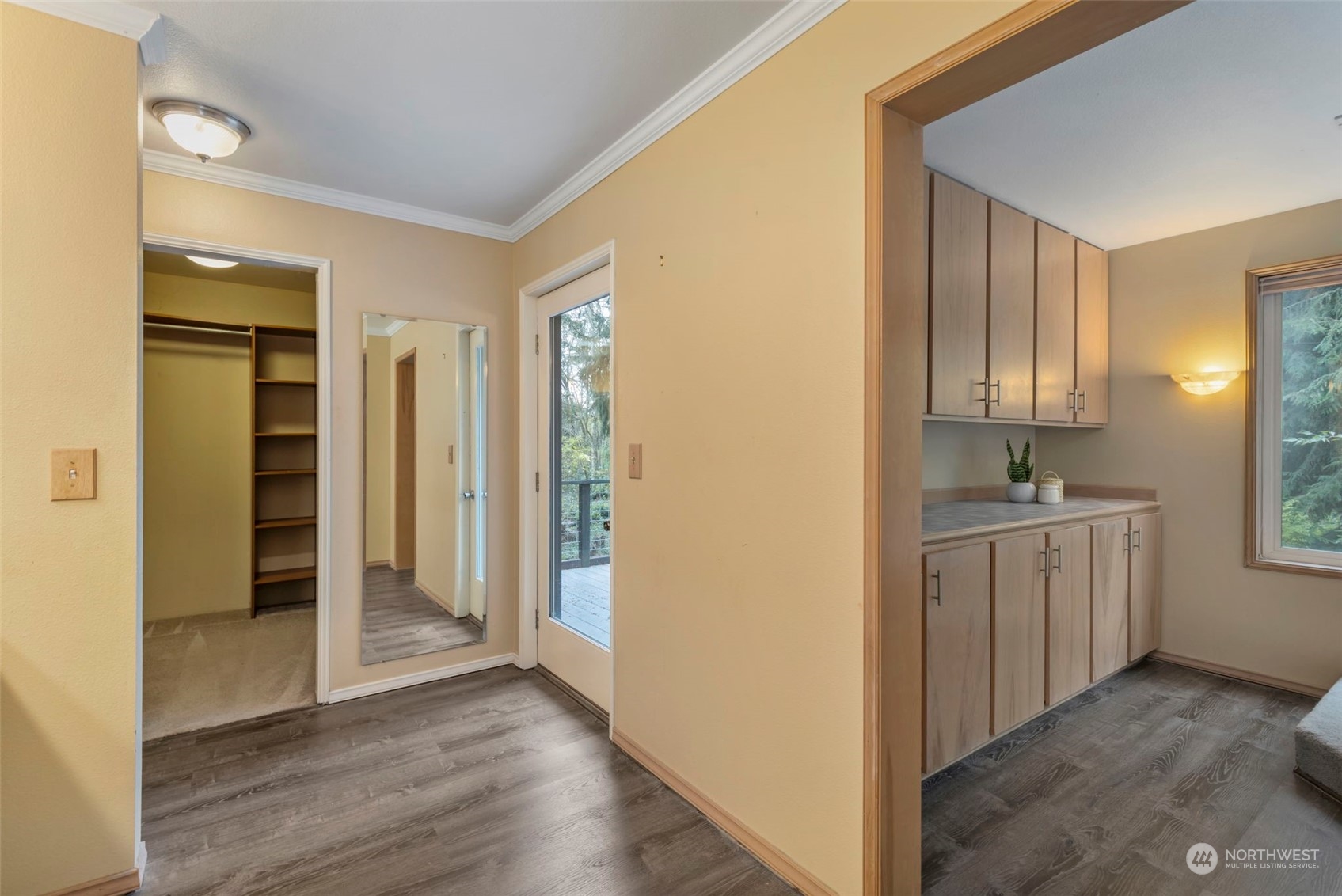 211 Baycliff Drive