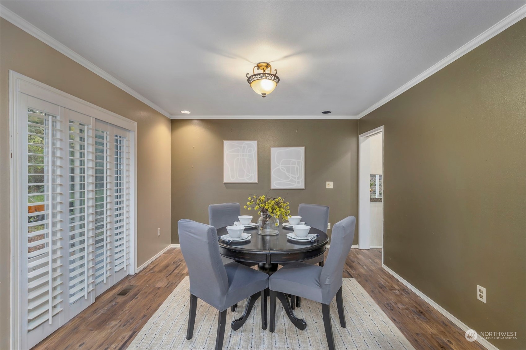 211 Baycliff Drive