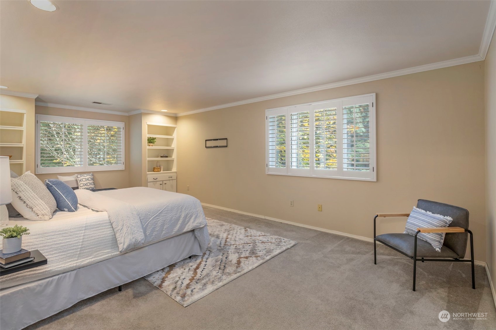 211 Baycliff Drive