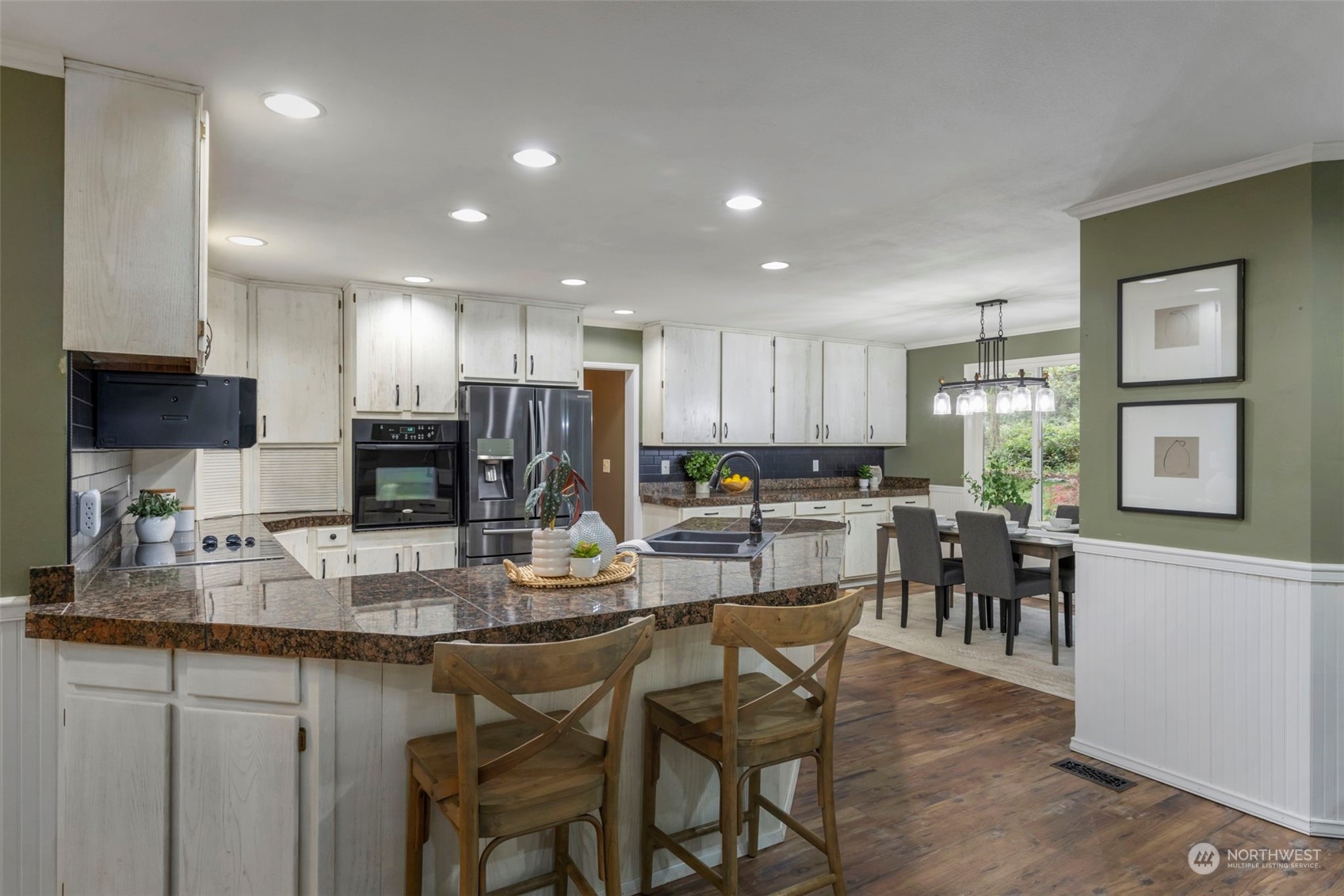 211 Baycliff Drive